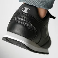 Baskets RR Champ S21718 Black de Champion -Champion Soldes champion 280638 S21718 KK001 20210909T135159 04