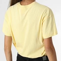Tee Shirt Femme 114476 Jaune de Champion -Champion Soldes champion 281646 114476 YS105 20210913T161908 04