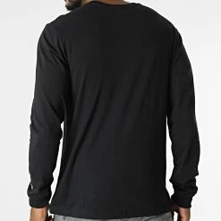 Tee Shirt Manches Longues 216474 Noir de Champion -Champion Soldes champion 283475 216474 KK001 20210910T162437 04