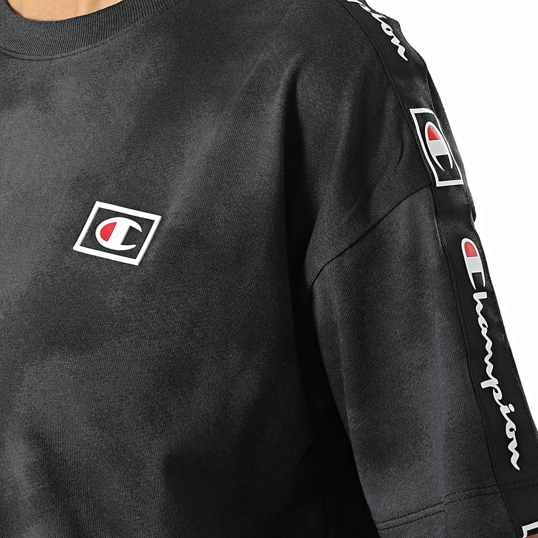 Tee Shirt Femme A Bandes 114761 Gris Souris de Champion 4 Tee Shirt Femme A Bandes 114761 Gris Souris de Champion – Image 2