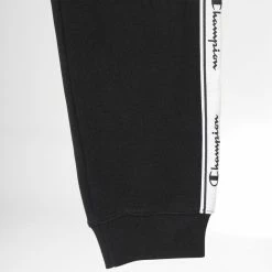 Pantalon Jogging Enfant A Bandes 305919 Noir de Champion 8 Pantalon Jogging Enfant A Bandes 305919 Noir de Champion -Champion Soldes champion 297623 305919 KK001 20220111T162424 03