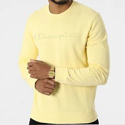 Sweat Crewneck 217143 Jaune de Champion -Champion Soldes champion 298830 217143 YS105 20220124T145506 03