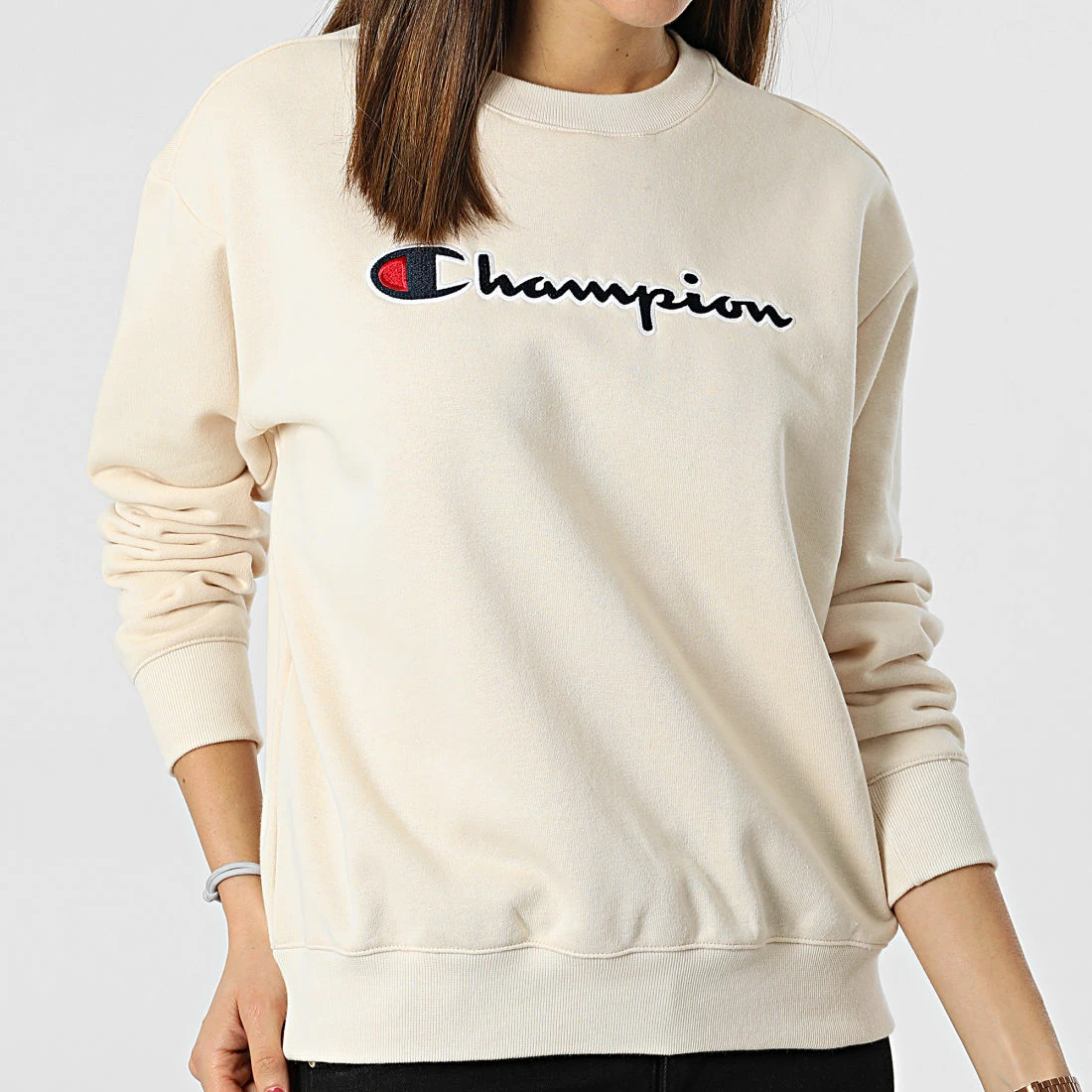 Sweat Crewneck Femme 114922 Beige de Champion 5 Sweat Crewneck Femme 114922 Beige de Champion – Image 3