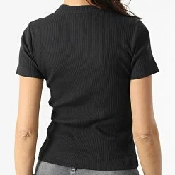 Tee Shirt Femme 114933 Noir de Champion 9 Tee Shirt Femme 114933 Noir de Champion -Champion Soldes champion 300875 114933 KK001 20220301T143318 04