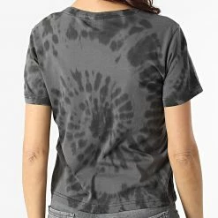 Tee Shirt Femme 114992 Noir de Champion -Champion Soldes champion 300999 114992 KL001 20220301T143806 04