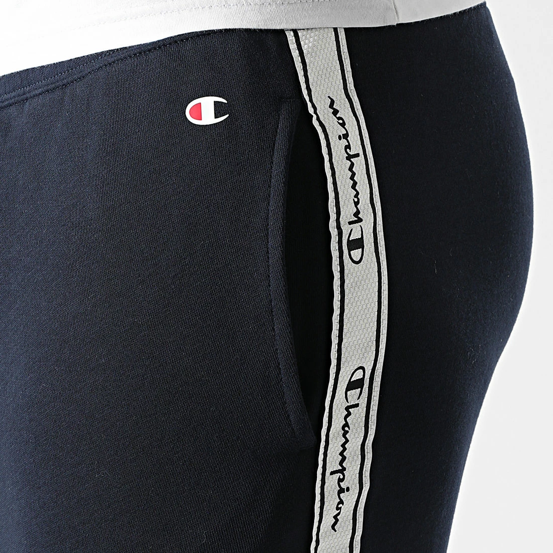 Pantalon Jogging A Bandes 217187 Bleu Marine de Champion 4 Pantalon Jogging A Bandes 217187 Bleu Marine de Champion – Image 2