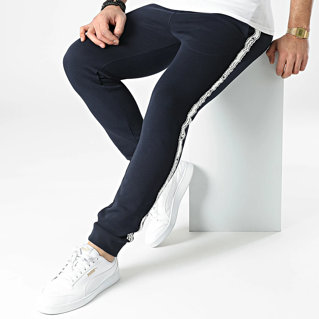 Pantalon Jogging A Bandes 217187 Bleu Marine de Champion 5 Pantalon Jogging A Bandes 217187 Bleu Marine de Champion – Image 3