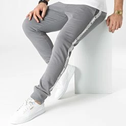 Pantalon Jogging A Bandes 217187 Gris de Champion -Champion Soldes champion 302051 217187 ES007 20220217T152413 03