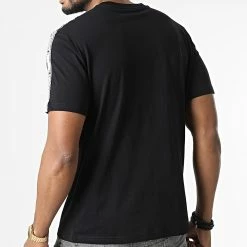Tee Shirt A Bandes 217189 Noir de Champion -Champion Soldes champion 302060 217189 KK001 20220210T141027 04