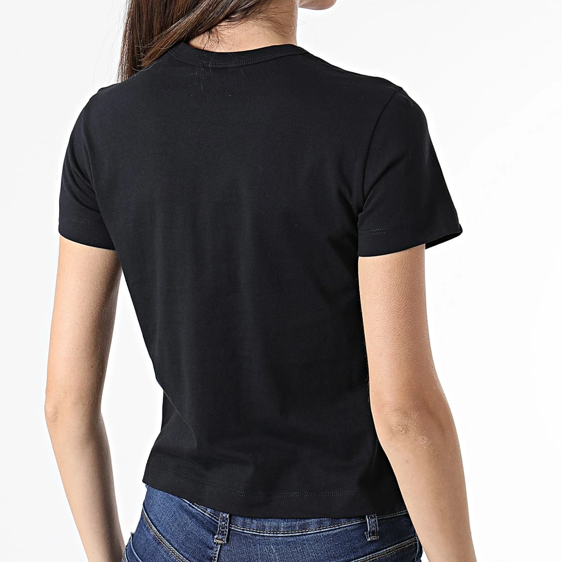 Tee Shirt Femme Crop 114929 Noir de Champion 6 Tee Shirt Femme Crop 114929 Noir de Champion – Image 4