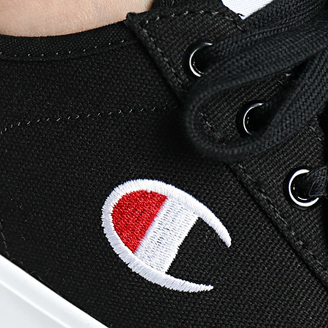 Baskets Revoli S21856 Black de Champion 4 Baskets Revoli S21856 Black de Champion – Image 2