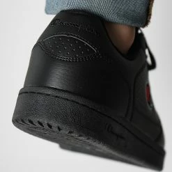 Baskets Chicago Low S21696 Black de Champion -Champion Soldes champion 306120 S21696 KK001 20220307T161242 04