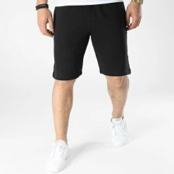 Short Jogging A Bandes 217431 Noir de Champion -Champion Soldes champion 308954 217431 KK001 20220318T154834 03