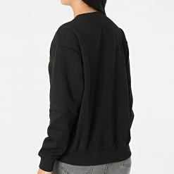 Sweat Crewneck Femme 114922 Noir de Champion 9 Sweat Crewneck Femme 114922 Noir de Champion -Champion Soldes champion 312936 114922 KK001 20220429T161302 04