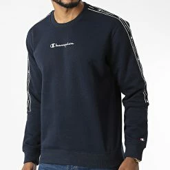 Sweat Crewneck A Bandes 217830 Bleu Marine de Champion -Champion Soldes champion 327818 217830 BS501 20220719T161153 03