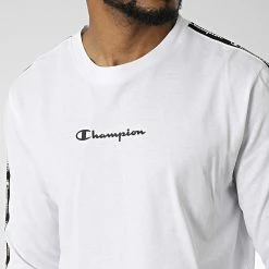 Tee Shirt Manches Longues A Bandes 217837 Blanc de Champion 15 Tee Shirt Manches Longues A Bandes 217837 Blanc de Champion -Champion Soldes champion 327895 217837 WW001 20220719T161500 06
