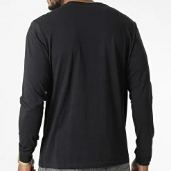 Tee Shirt Manches Longues 218286 Noir de Champion 9 Tee Shirt Manches Longues 218286 Noir de Champion -Champion Soldes champion 327942 218286 KK001 20220721T155248 04