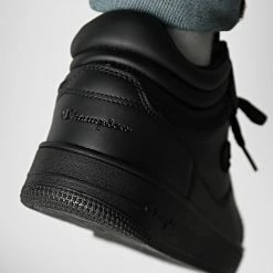Baskets Rebound Vintage S21904 Triple Black de Champion 9 Baskets Rebound Vintage S21904 Triple Black de Champion -Champion Soldes champion 328520 S21904 KK006 20220727T155106 04