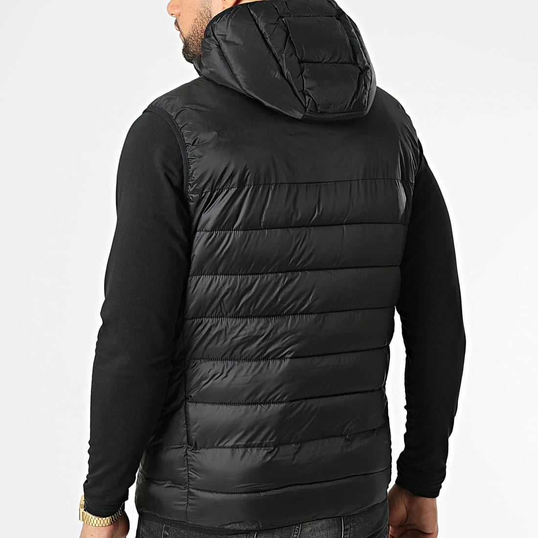 Doudoune Capuche Sans Manches 218074 Noir de Champion 6 Doudoune Capuche Sans Manches 218074 Noir de Champion – Image 4