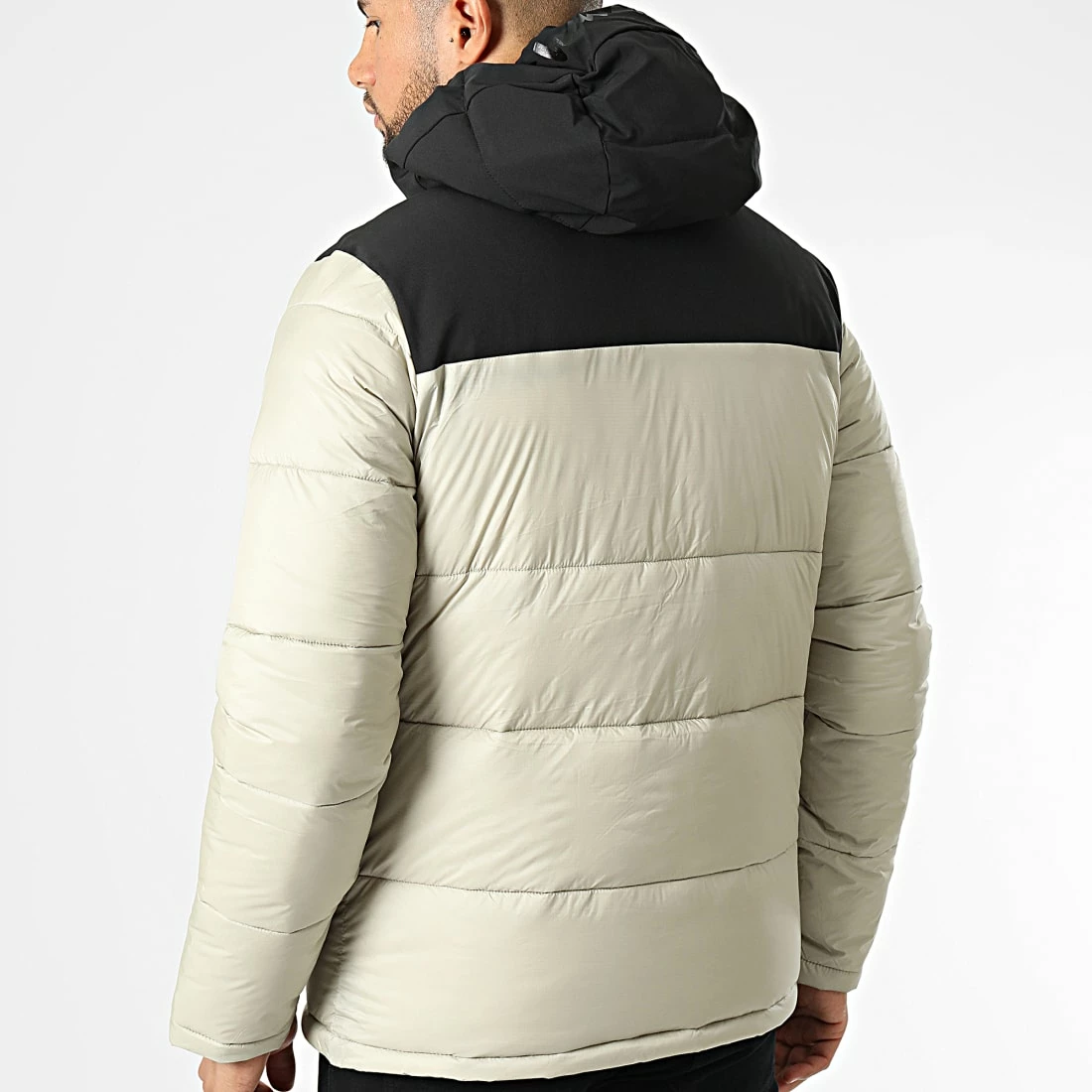 Doudoune Capuche 218080 Noir Beige de Champion 6 Doudoune Capuche 218080 Noir Beige de Champion – Image 4