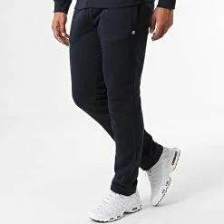 Ensemble Veste Zippée et Pantalon Jogging 218111 Bleu Marine de Champion -Champion Soldes champion 331536 218111 BS501 20220812T135441 04