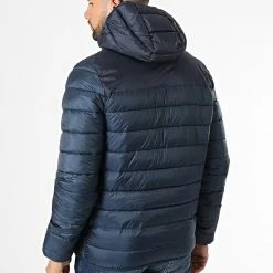 Doudoune Capuche 218073 Bleu Marine de Champion -Champion Soldes champion 334095 218073 BS501 20220826T145336 04