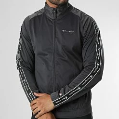 Ensemble De Survetement A Bandes 218098 Noir Gris de Champion 8 Ensemble De Survetement A Bandes 218098 Noir Gris de Champion -Champion Soldes champion 334368 218098 ES509 20220902T162627 03