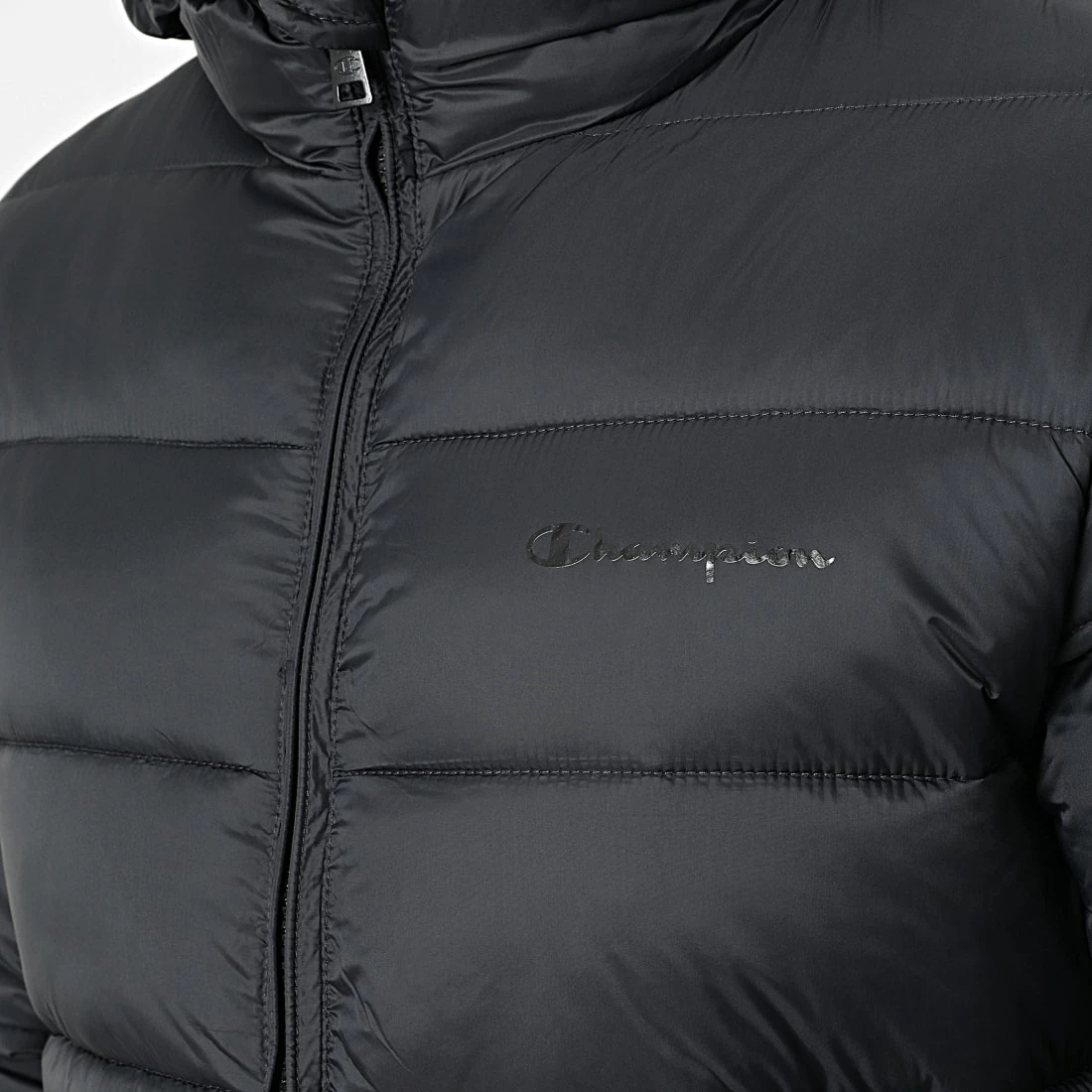 Doudoune Capuche 218077 Noir de Champion 4 Doudoune Capuche 218077 Noir de Champion – Image 2