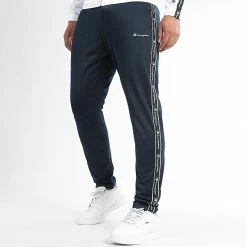 Ensemble De Survetement A Bandes 218098 Blanc Bleu Marine de Champion 9 Ensemble De Survetement A Bandes 218098 Blanc Bleu Marine de Champion -Champion Soldes champion 339696 218098 WW001 20220929T163856 04