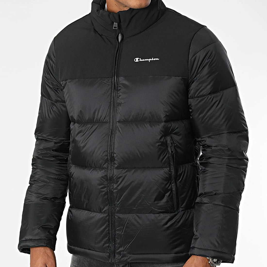 Doudoune Capuche 218079 Noir de Champion 4 Doudoune Capuche 218079 Noir de Champion – Image 3