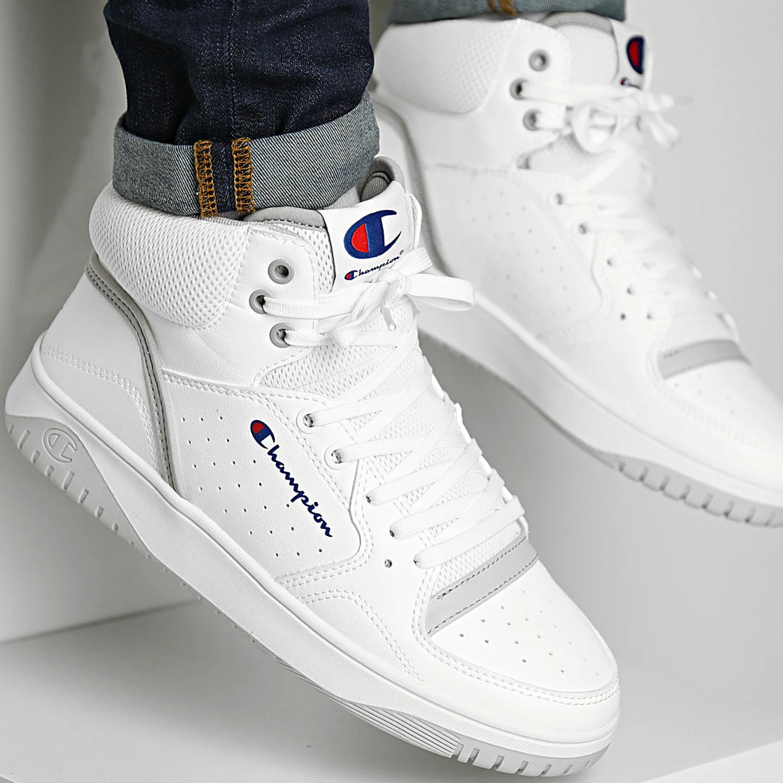 Baskets Royal Mid S21887 White Grey de Champion 3 Baskets Royal Mid S21887 White Grey de Champion
