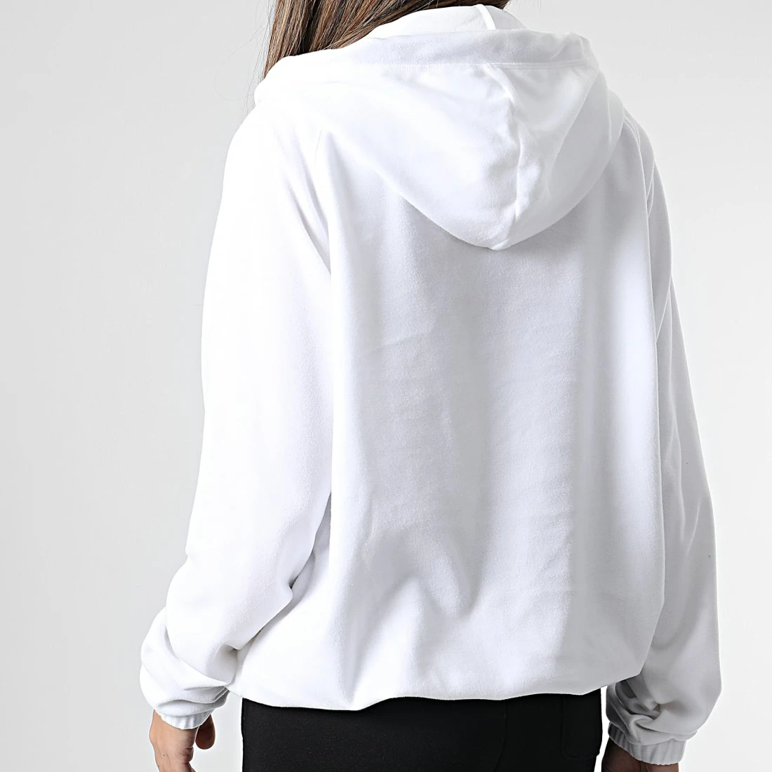 Sweat Capuche Polaire Femme 115692 Blanc de Champion 6 Sweat Capuche Polaire Femme 115692 Blanc de Champion – Image 4