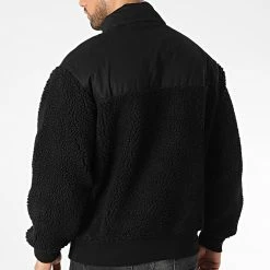 Veste Col Zippé Fourrure 218093 Noir de Champion -Champion Soldes champion 343414 218093 KK001 20221020T141902 04