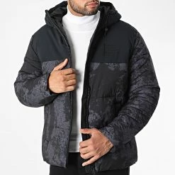 Doudoune Capuche 218085 Noir Gris Anthracite de Champion 8 Doudoune Capuche 218085 Noir Gris Anthracite de Champion -Champion Soldes champion 344657 218087 KL001 20221028T162115 03